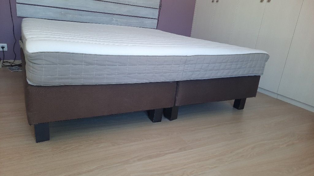 Boxsprings Beka + Matelas Ikea Hamarvik 180 X 200, Brun, Enlèvement, Utilisé, 180 cm