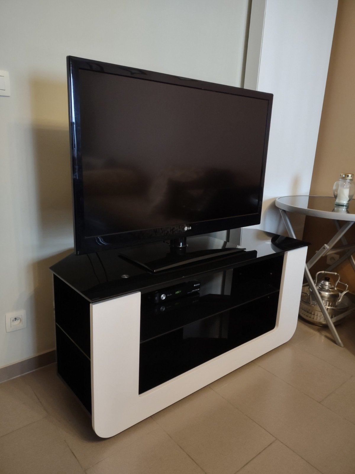 Tv-meubel, Ophalen