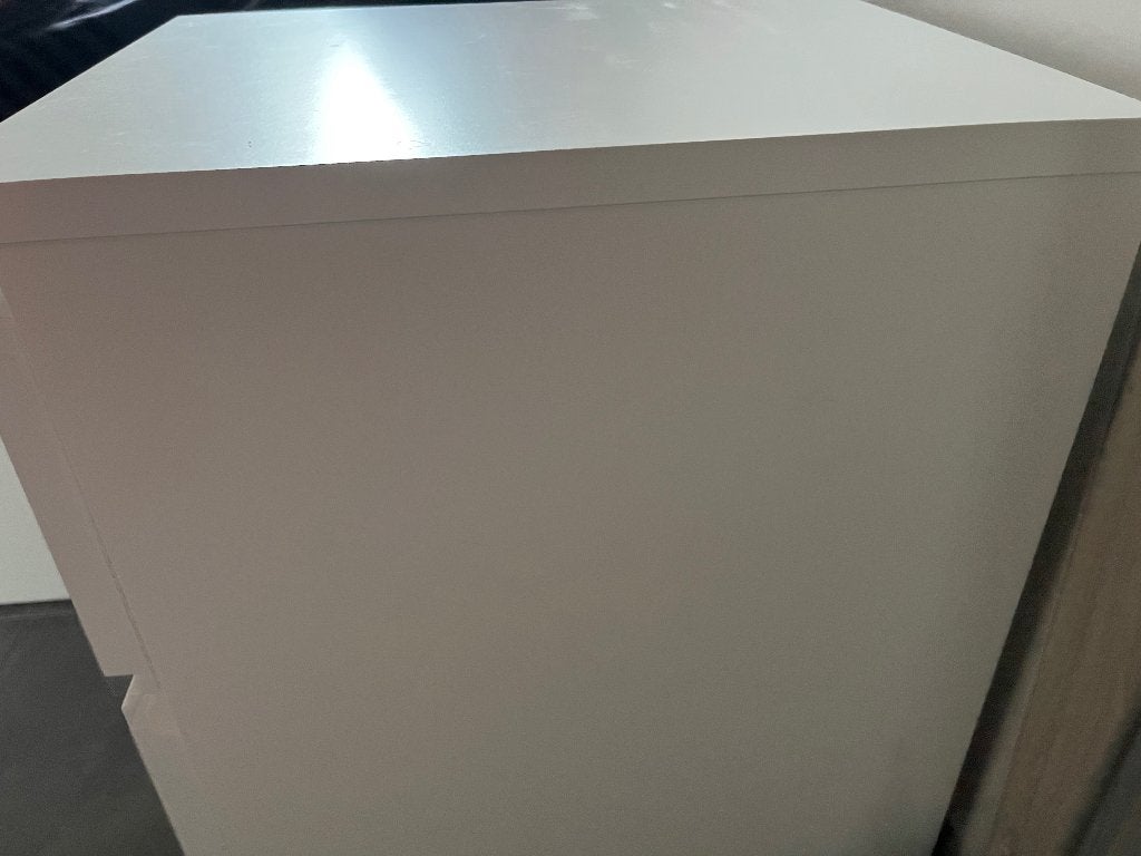 Table de nuit, Enlèvement, Utilisé