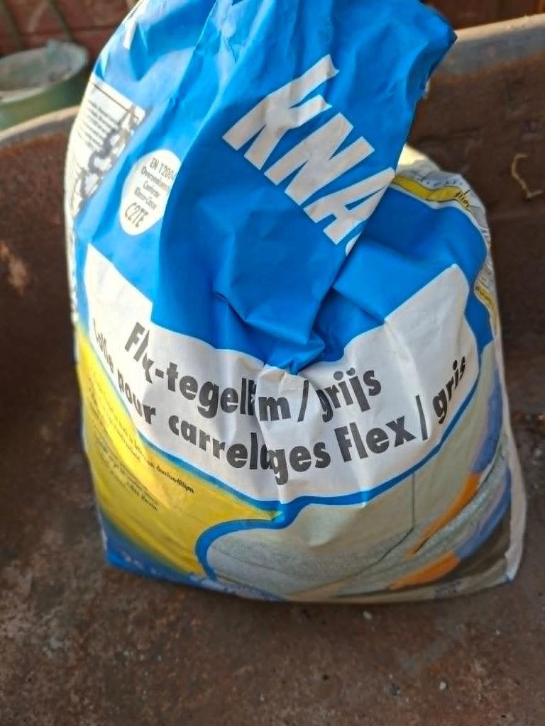 Adhésif à carrelage Flexi de Knauf, Enlèvement, Comme neuf