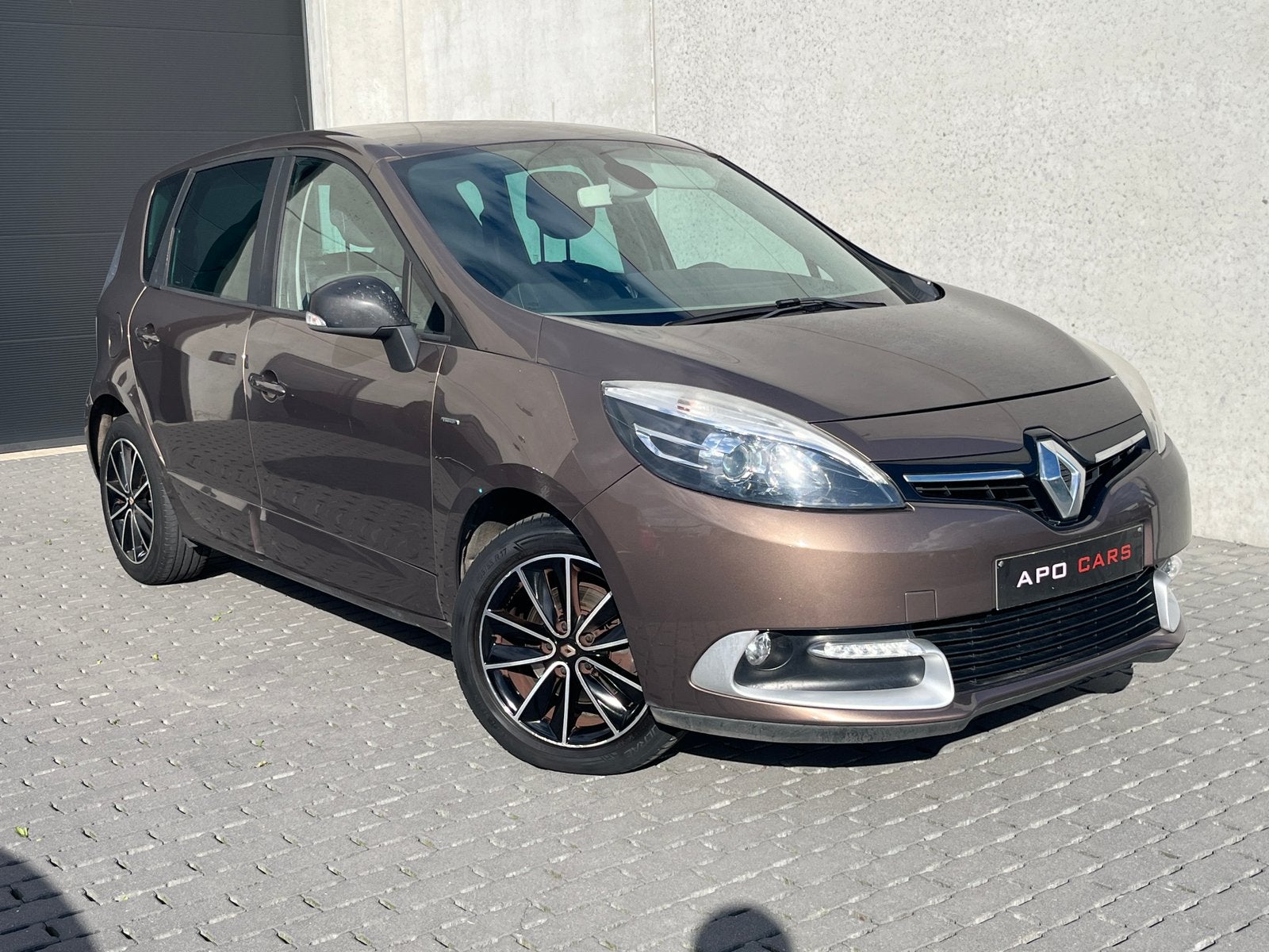 Renault Scenic 1.2tce 2016 135 000 km, Autos, Achat, Euro 6, Entreprise, https://public.car-pass.be/vhr/7b8d0ece-5e69-493d-b8b6-ac488d0eb019