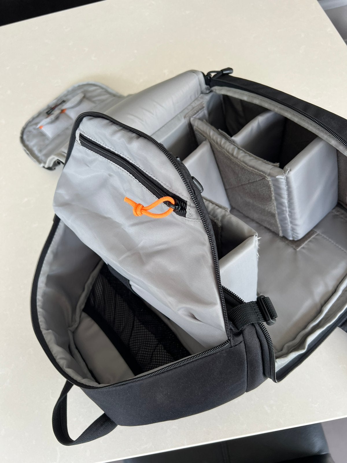 Cameratas LowePro, TV, Hi-fi & Vidéo, Enlèvement, Comme neuf, Sac à bandoulière, Lowepro