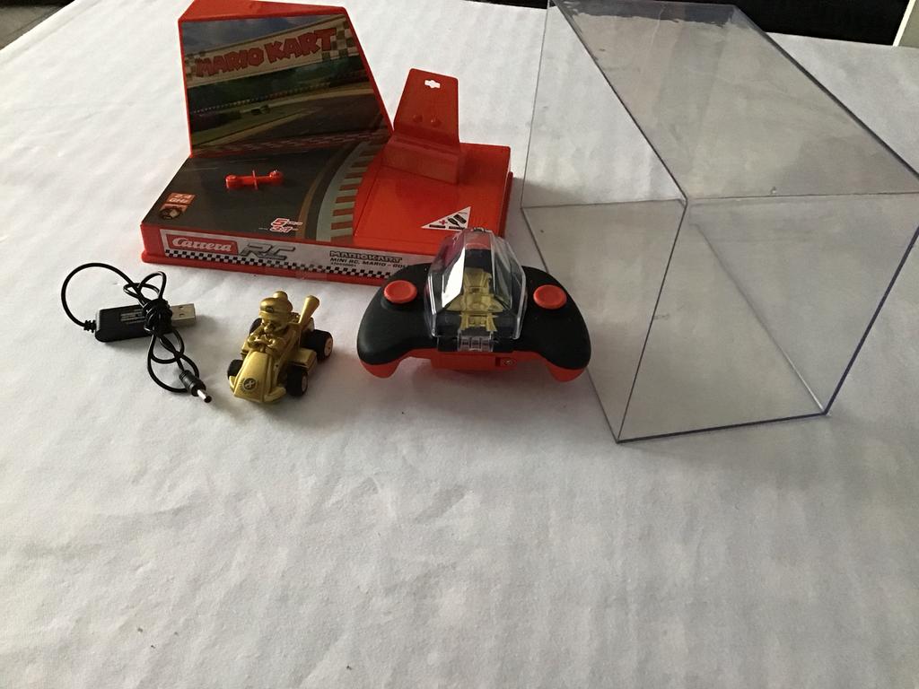 Mario kart RC mini mario gold, Enlèvement ou Envoi, Comme neuf