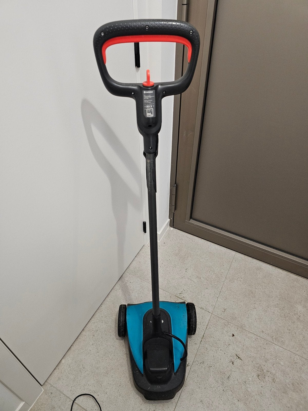 Gardena compact grasmaaier inclusief 5 accu's en 2 opladers, Enlèvement