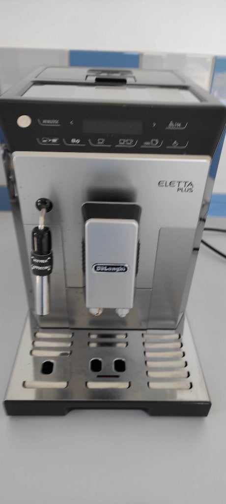 Koffiemachine Delonghi, Ophalen, Gebruikt, 10 kopjes of meer, Koffiemachine
