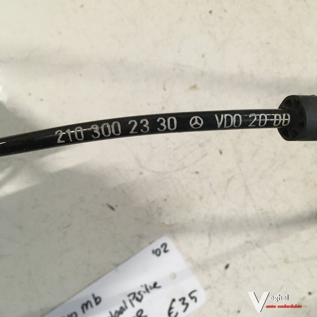 Mercedes W210 1999-2002 Gaskabel 210 210 300 2330, -, Utilisé, -, -