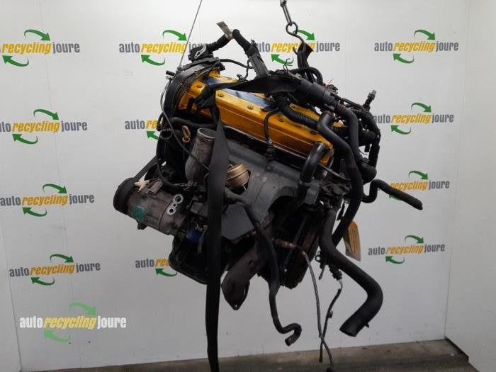 Motor van een Opel Zafira, Gebruikt, -, -, Opel