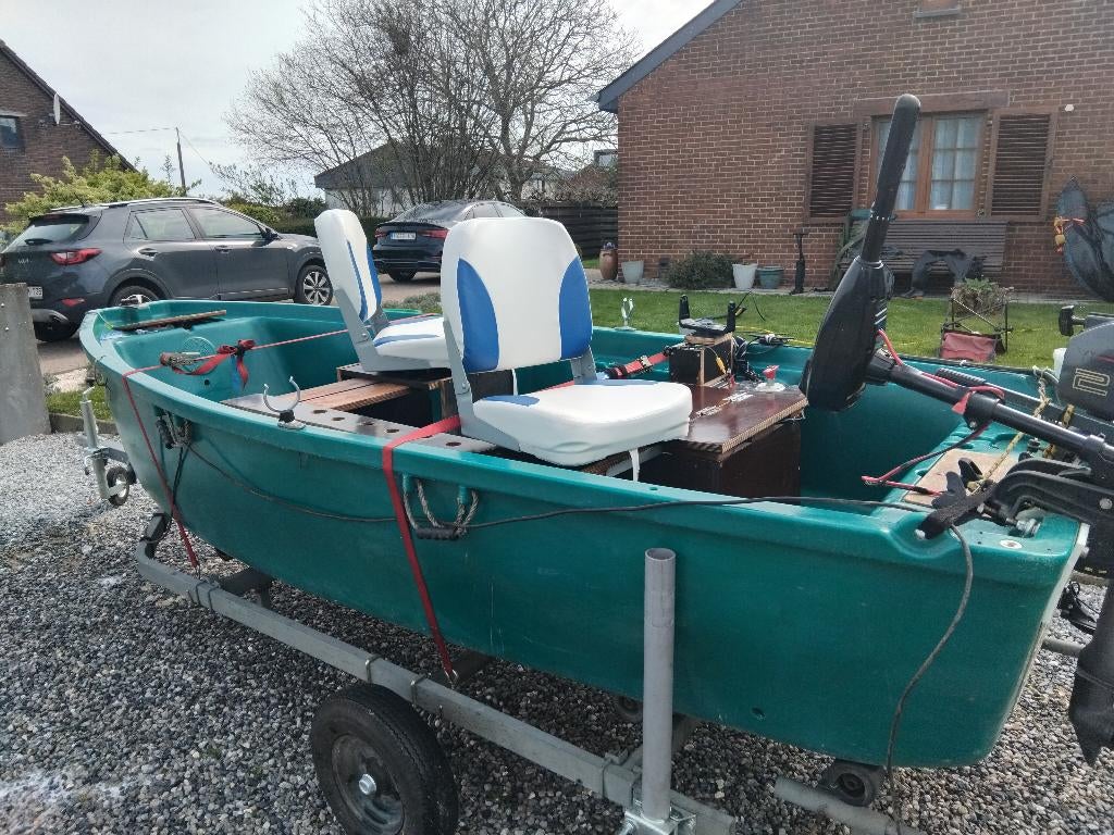 Vissersboot in uitstekende staat..., Watersport en Boten, Vis- en Consoleboten, Ophalen, Gebruikt, Tot 10 pk, Binnenboordmotor