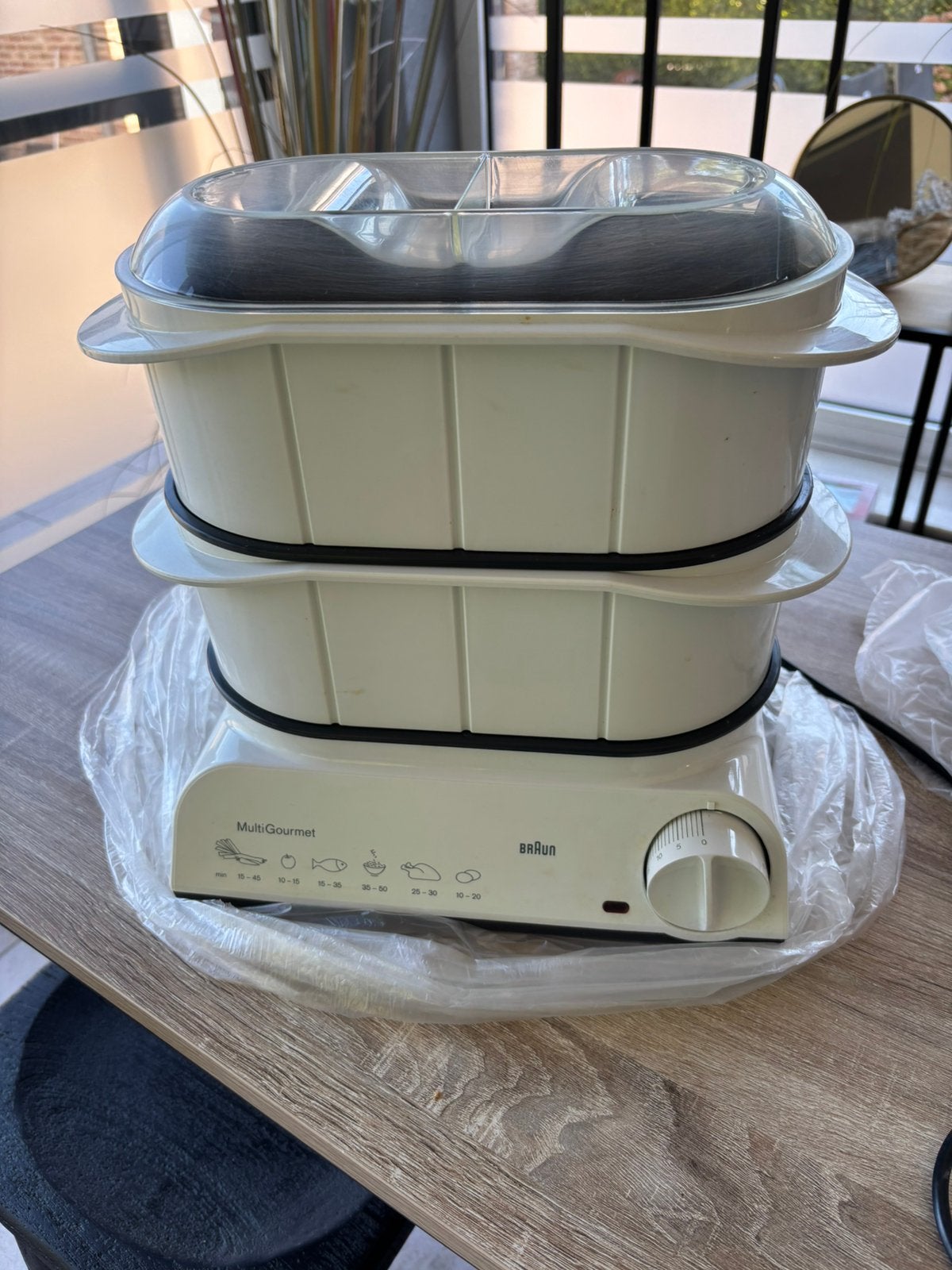 Braun stoomkoker. 850 W met 2 stoomkommen van 2 L, Ophalen, Zo goed als nieuw, Stoomreiniger