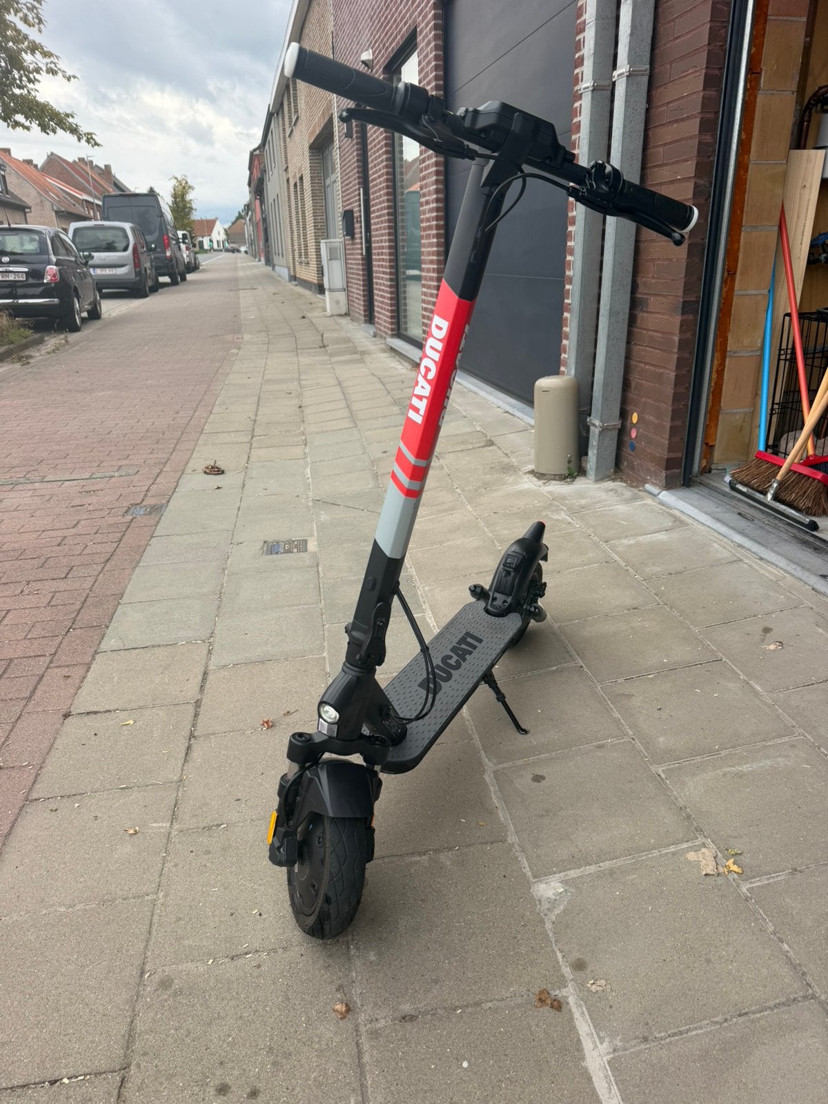 Ducati elektrische Step Advanced pro evo II, Fietsen en Brommers, Steps, Ophalen, Zo goed als nieuw