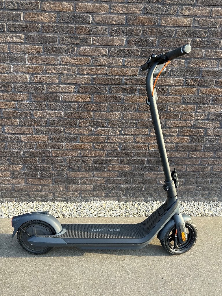 Segway Ninebot E2 PRO E elektrische step, Enlèvement, Comme neuf, Step électrique (E-scooter), Segway ninebot