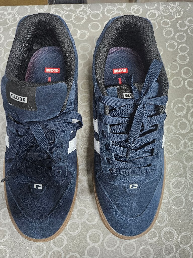 Globe schoenen, Enlèvement ou Envoi