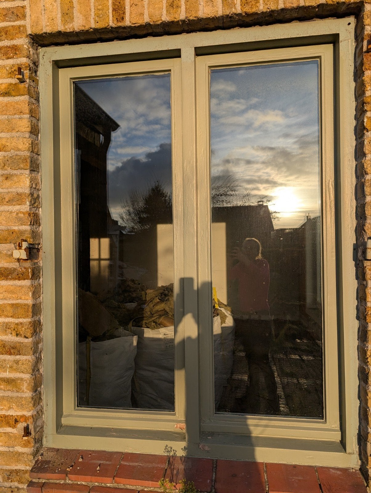 Houten raam, Ophalen