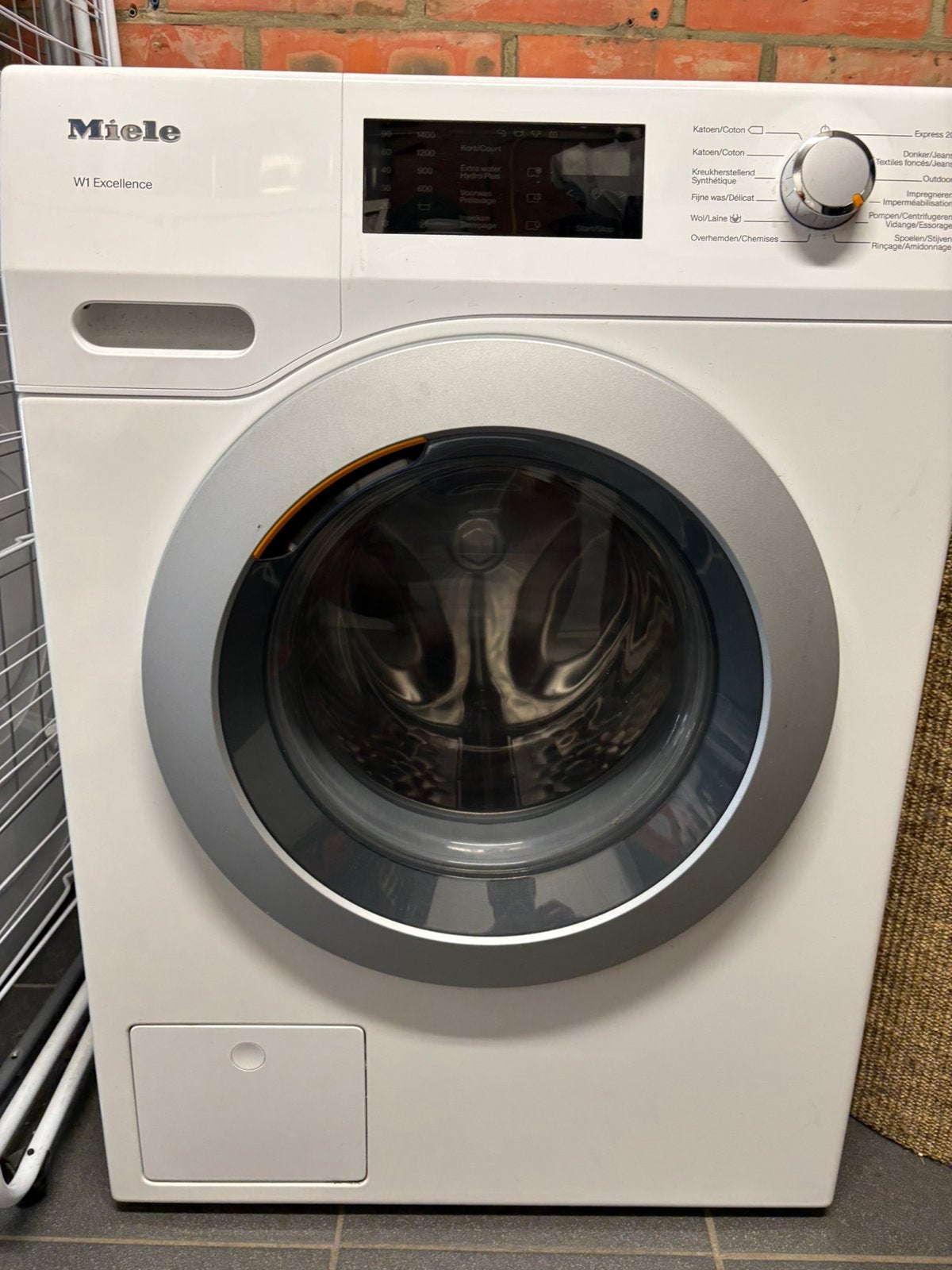 Miele wasmachine W1 Ecellence te koop, Elektronische apparatuur, Wasmachines, Ophalen, 1200 tot 1600 toeren, Gebruikt, 4 tot 6 kg