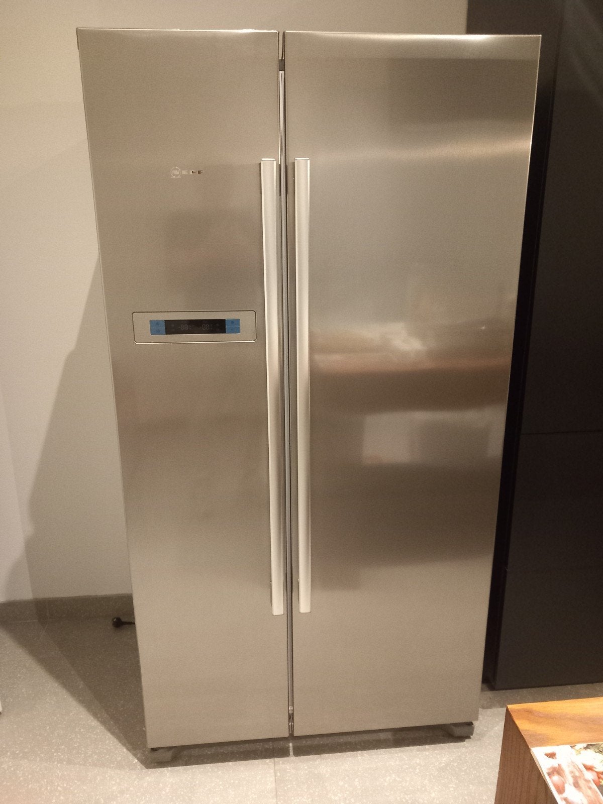 Neff Amerikaanse koelkast A++, Elektronische apparatuur, Ophalen, 200 liter of meer, 60 cm of meer, Met aparte vriezer
