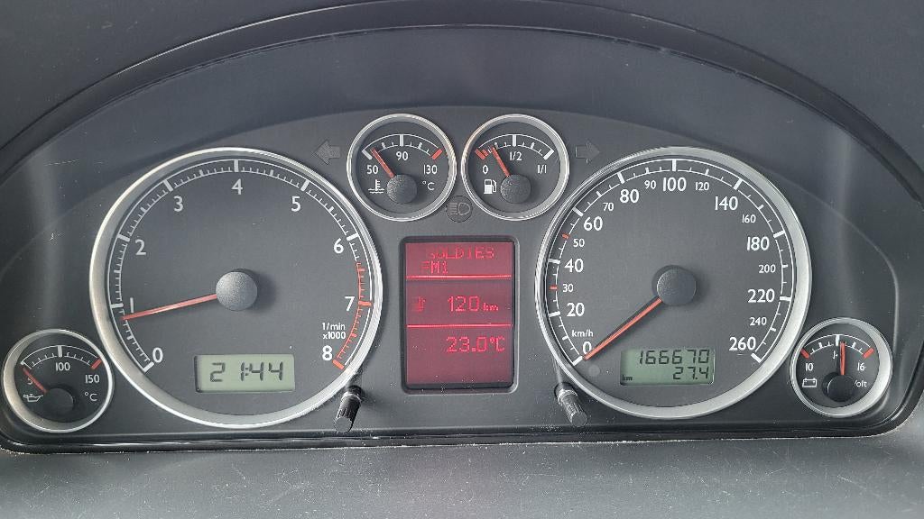 Volkswagen Sharan 1.8 Turbo Essence Euro 4 avec 7 sièges, Autos, Achat, 110 kW, Entreprise, 7 places