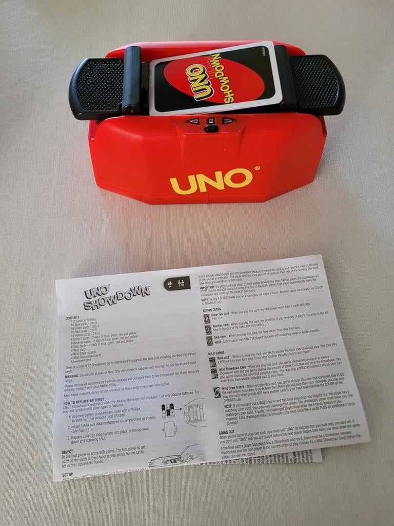 UNO Showdown est comme neuf, Enlèvement, Comme neuf, Mattel games