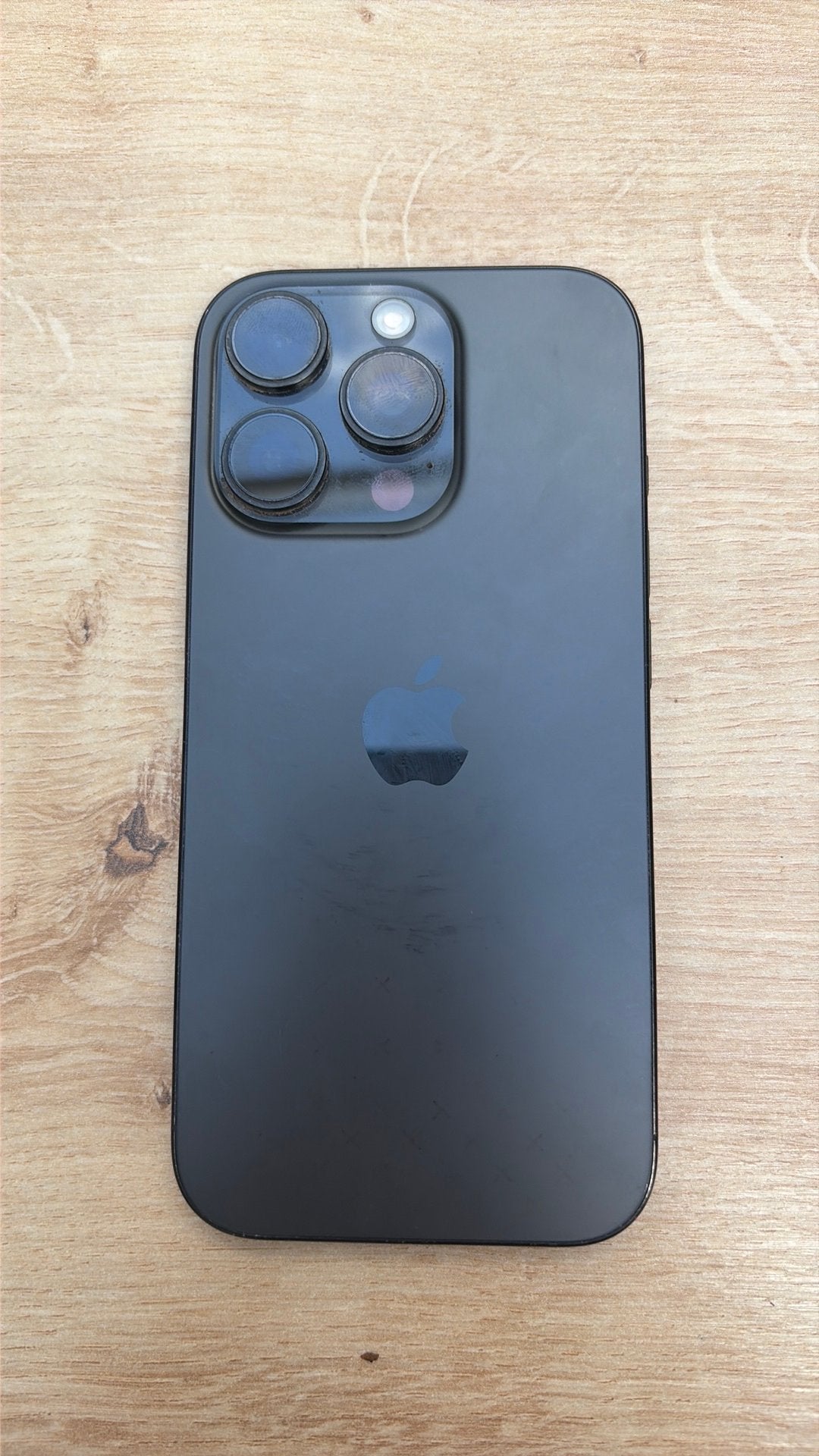 Iphone 16 pro met scherm kapot, Télécoms, Enlèvement, Comme neuf, IPhone 16
