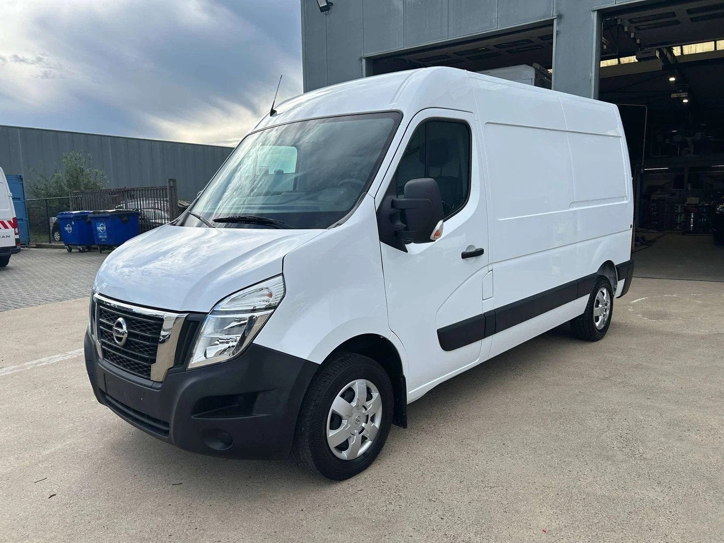 Nissan Interstar 2.3 dCi 33 L2H2 Acenta, Boîte manuelle, Autre carrosserie, Diesel, 2299 cm³