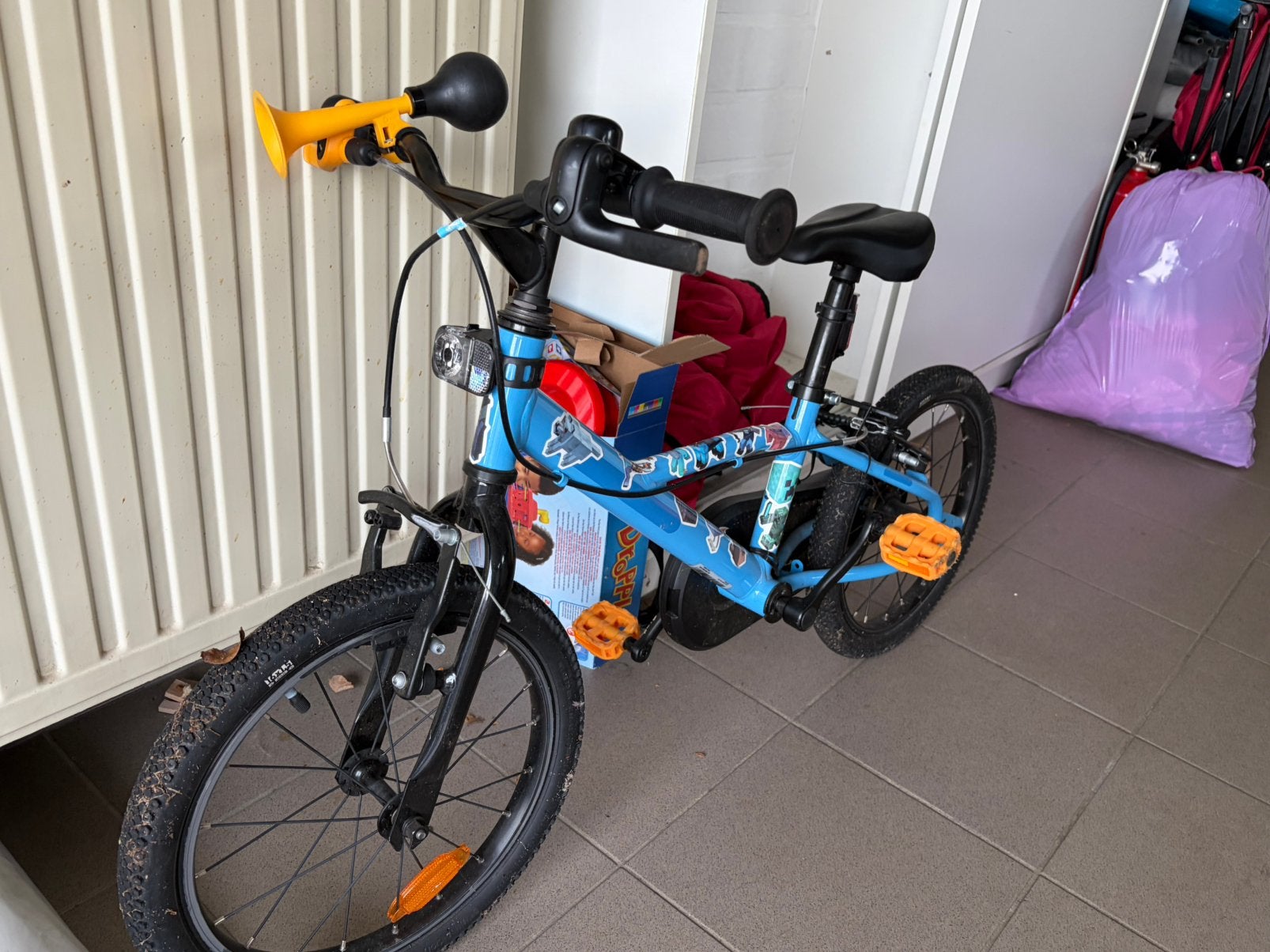 Btwin 16 inch fiets, Fietsen en Brommers, Ophalen, Zo goed als nieuw