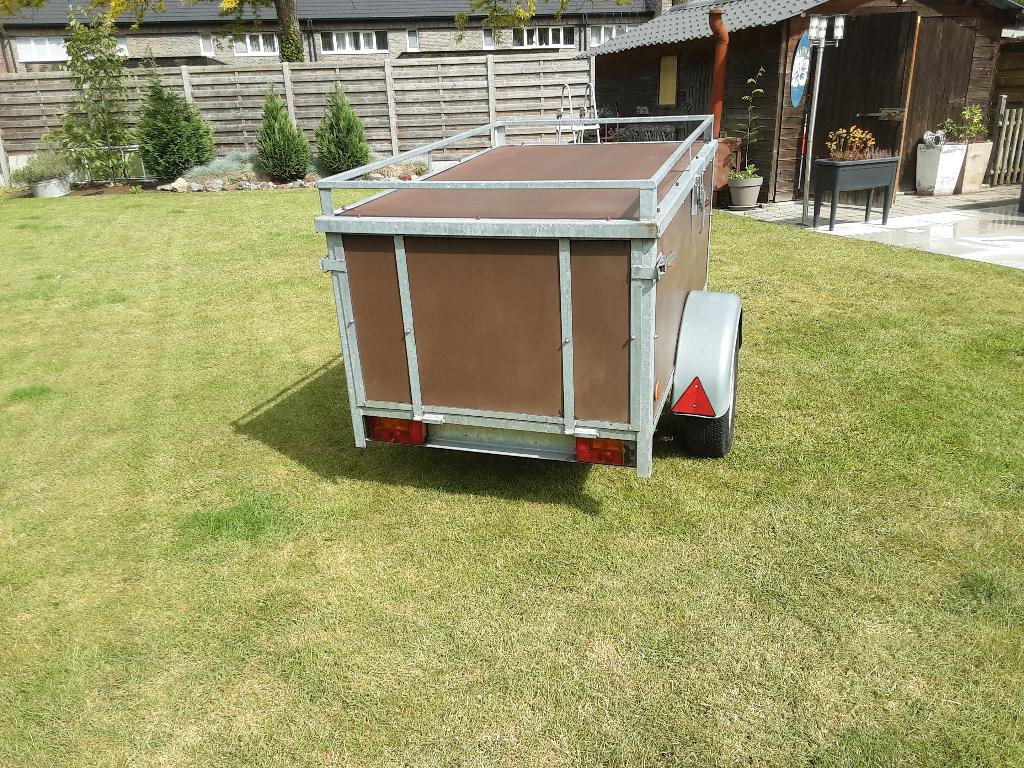 Camping aanhangwagen, Ophalen, Gebruikt
