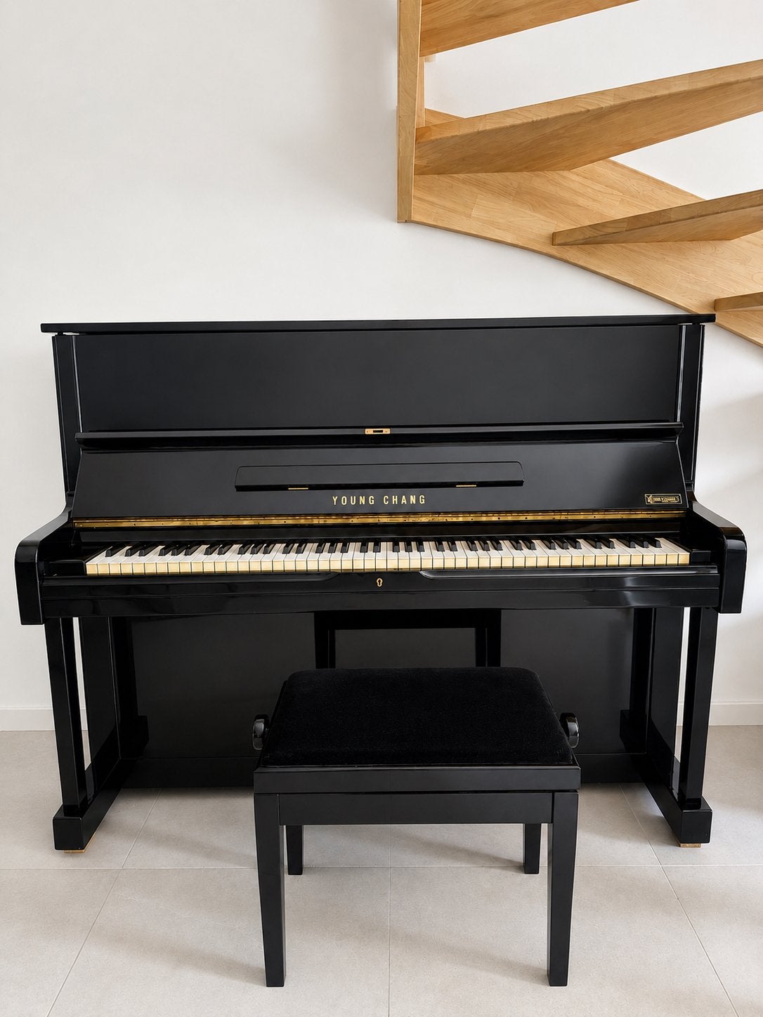 Young Chang piano + pianobank, Muziek en Instrumenten, Piano's, Ophalen, Zo goed als nieuw, Zwart, Piano