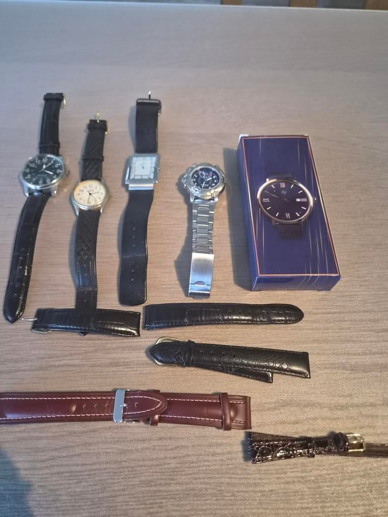 uurwerken en bandjes, Ophalen of Verzenden