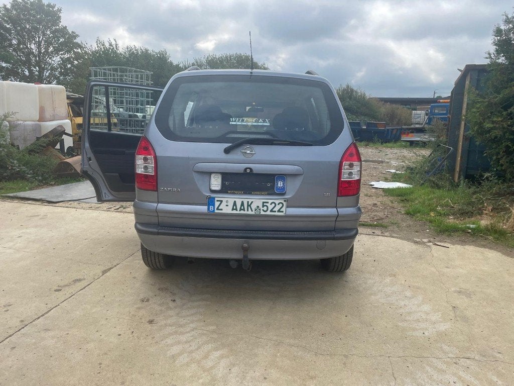 Opel Zafira eerste eigenaar, Auto's, Opel, Voorwielaandrijving, Electronic Stability Program (ESP), Zwart, 7 zetels