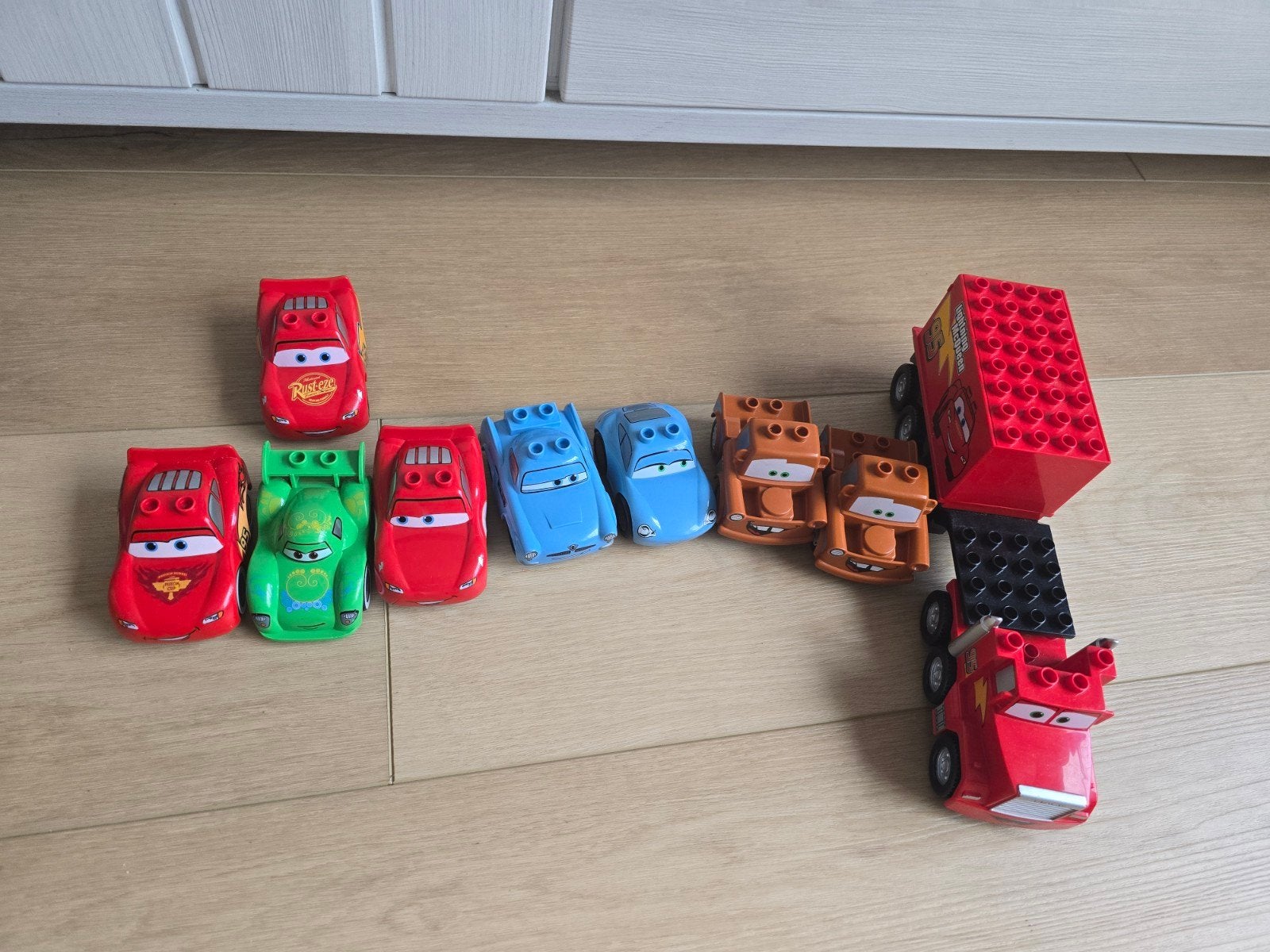 lego Duplo cars 9 auto's, Enlèvement ou Envoi