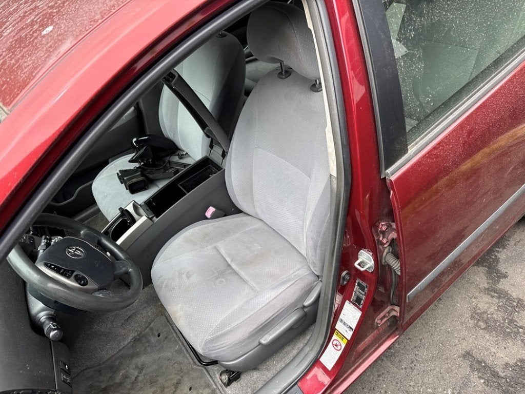 STOEL LINKS VOOR Toyota Prius (NHW20) (|7120047170B2|), Gebruikt, Kundenbetreuung@toyota.de, Toyota, Toyota-Allee 2
50858  Köln, DE