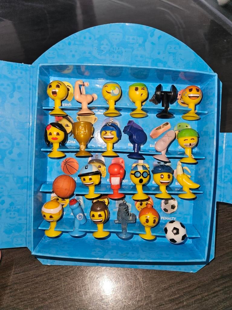 Aldi emoji van verschillende jaartallen, Collections, Schtroumpfs, Enlèvement