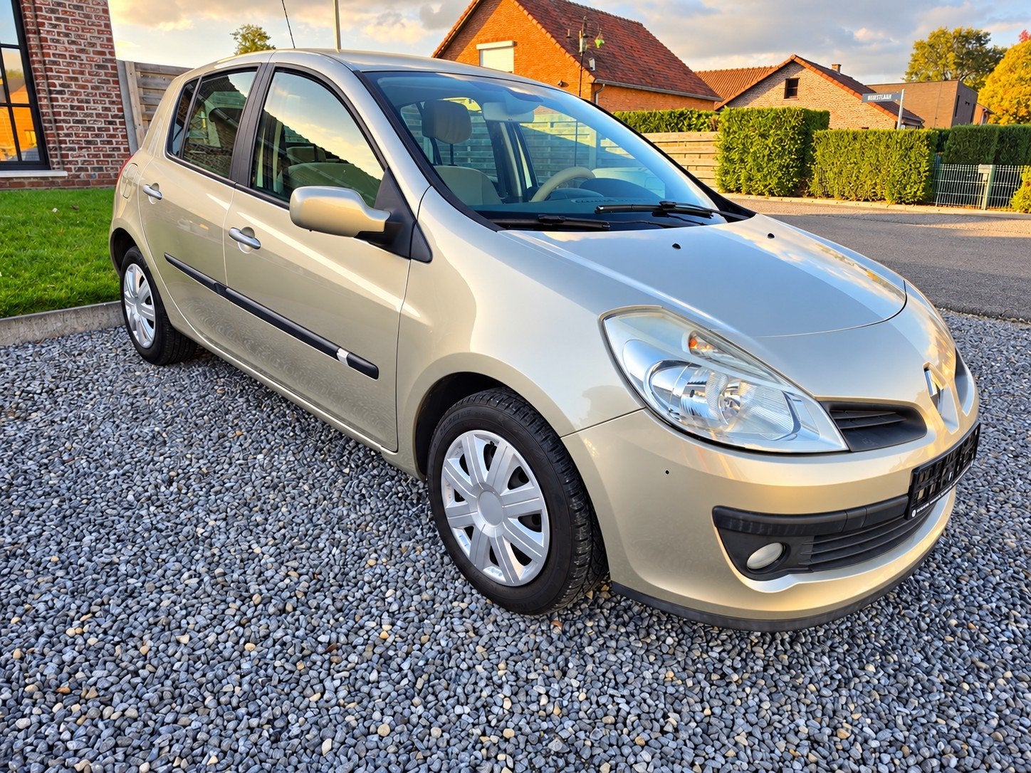 Renault Clio 1.6i automaat airco, Automaat, Stof, 4 cilinders, Beige