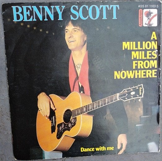 BENNY SCOTT: "A million miles from nowhere" (in 't Engels!), Cd's en Dvd's, 7 inch, Zo goed als nieuw, Pop, Fotohoes
