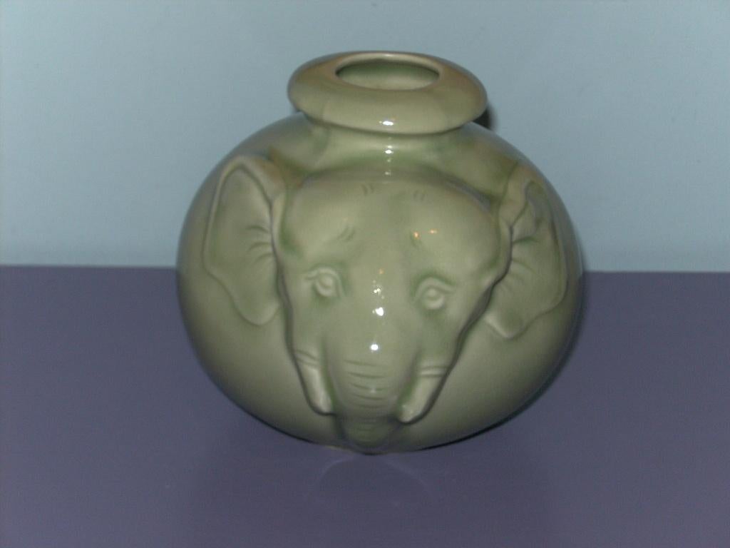 Mooi vaasje. (siam celadon), Ophalen of Verzenden