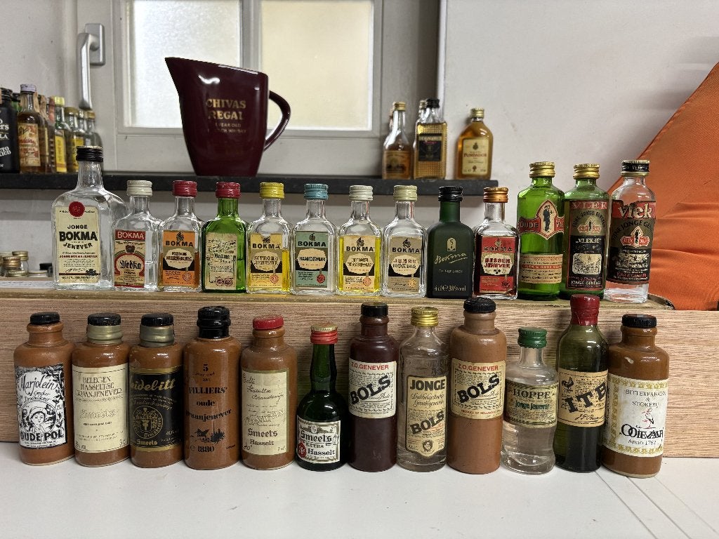 Lot van 25 Vintage Jenevers & andere, Enlèvement ou Envoi, Utilisé