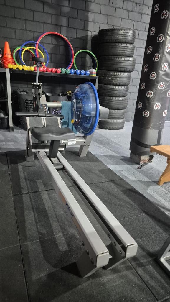Roeitrainer met waterweerstand – stevige professionele uitvo, Sport en Fitness, Fitnessmaterialen, Ophalen