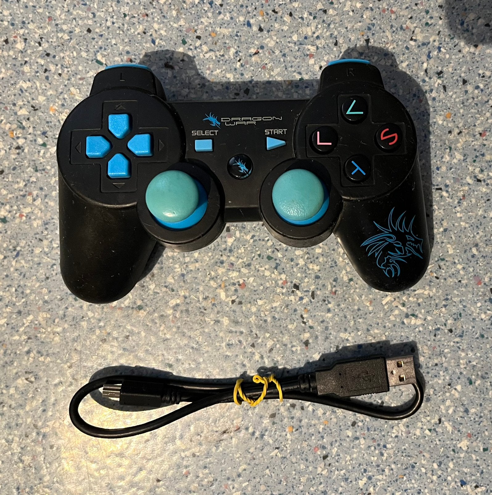 Manette PlayStation 3 + cable de recharge, Consoles de jeu & Jeux vidéo, Sans fil, Enlèvement ou Envoi, Reconditionné, PlayStation 3
