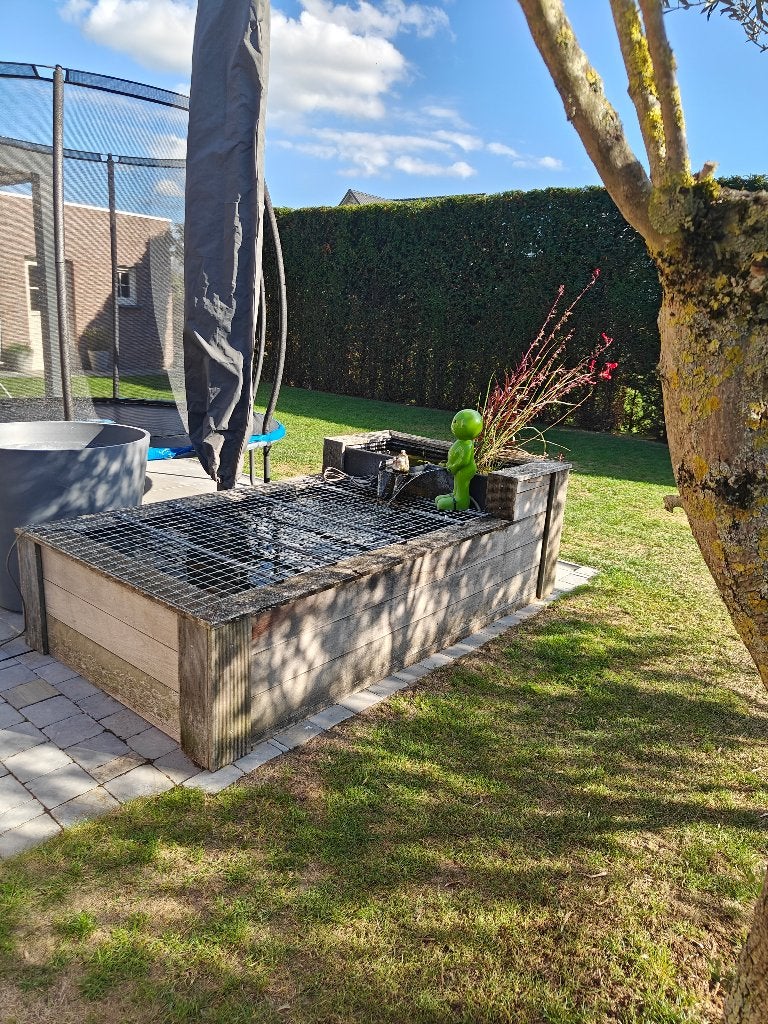 Étang, Jardin & Terrasse, Enlèvement, Utilisé
