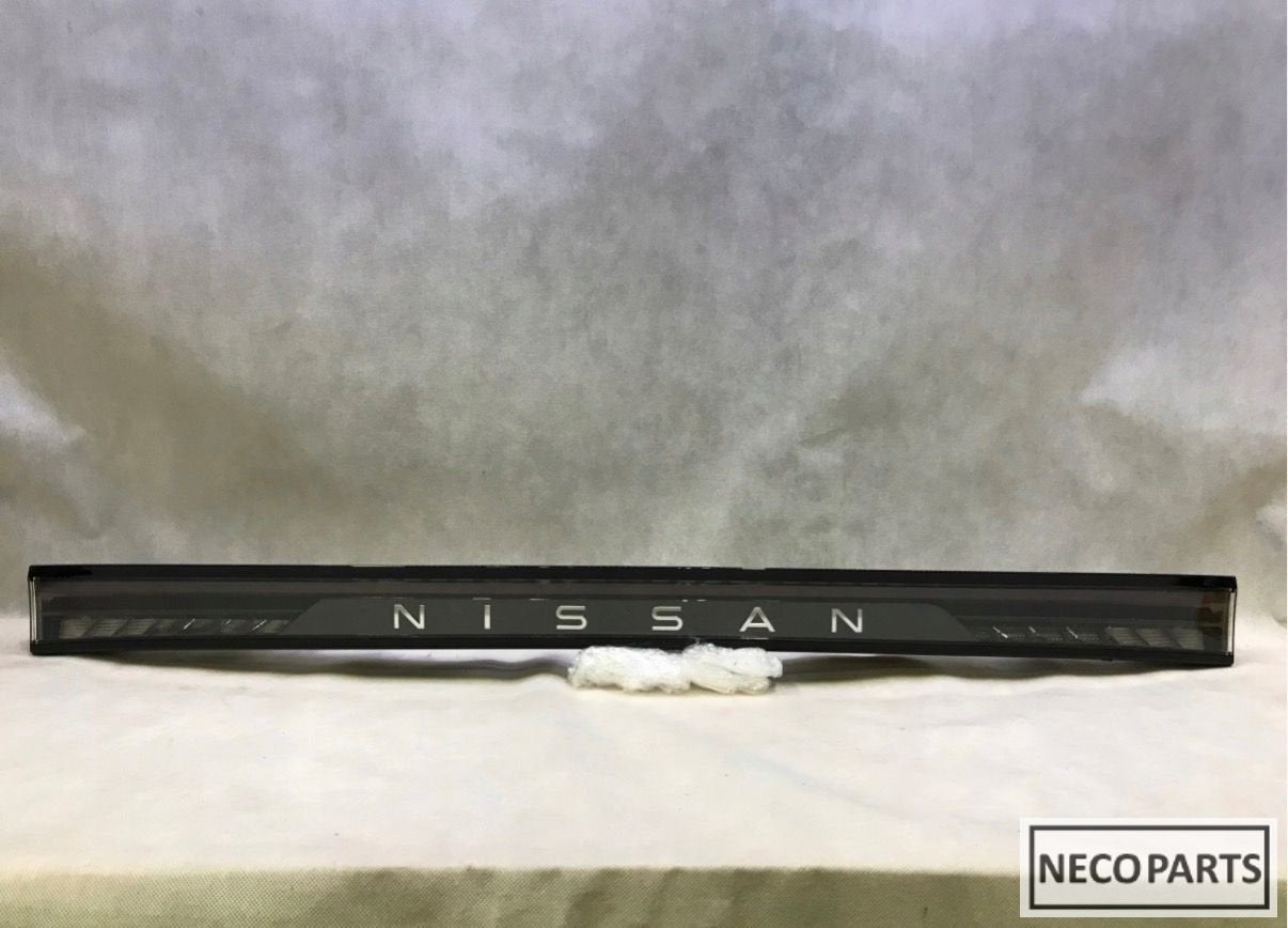 NISSAN ARIYA LED ACHTERLICHT ORIGINEEL ALLES LEVERBAAR !!!, Gebruikt, -, -, Ophalen of Verzenden
