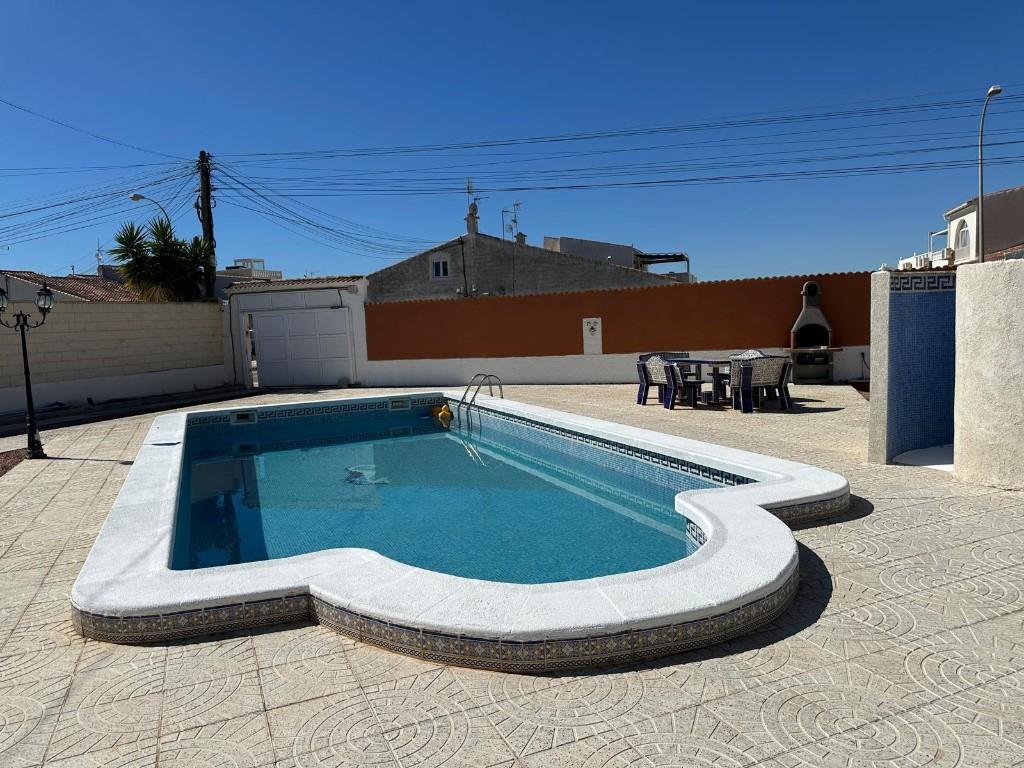 Grande villa avec piscine privée à louer sur la Costa Blanca, Propriétaire, 3 chambres à coucher, Costa Blanca, Lit enfant