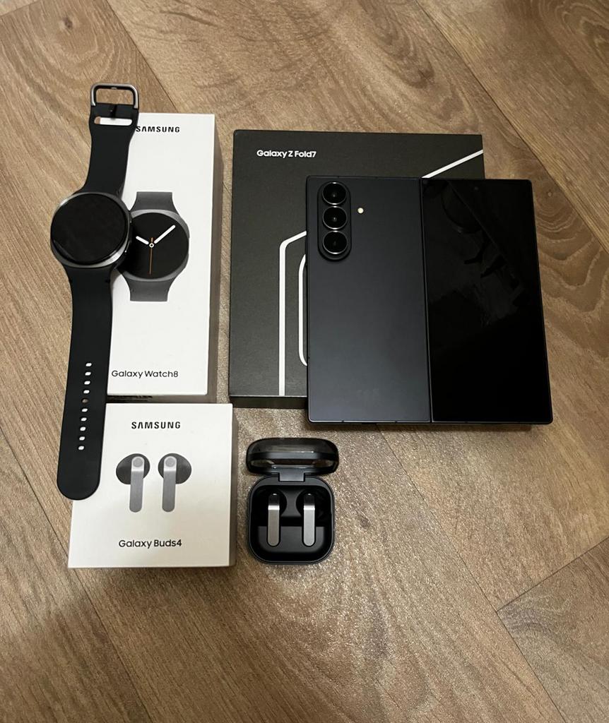 Galaxy fold 7 plus watch 8 et buds4, Télécoms, Enlèvement ou Envoi, Comme neuf