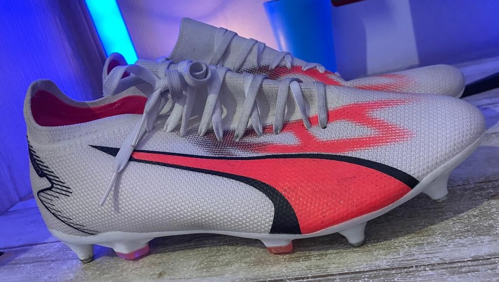 Voetbalschoenen IJzeren Toppen (m42) -  Puma ULTRA MATCH, Ophalen, Schoenen, Maat M, Zo goed als nieuw