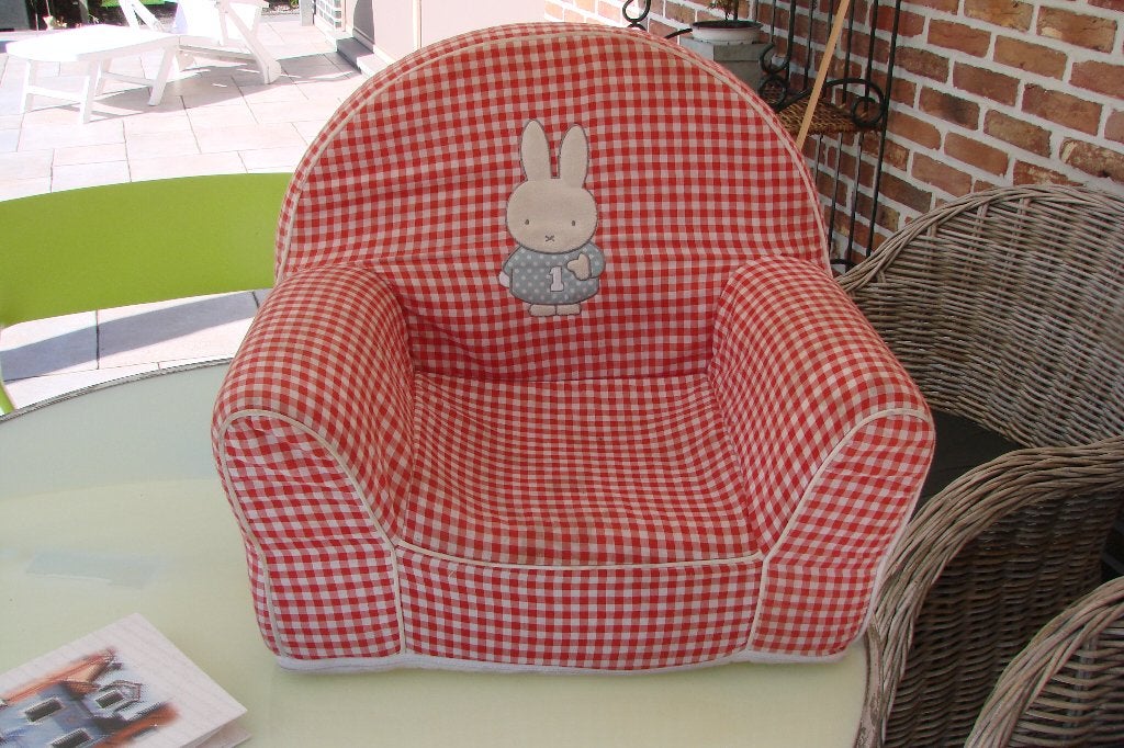 kinder of poppen zeteltje, Kinderen en Baby's, Kinderkamer | Tafels en Stoelen, Ophalen, Zo goed als nieuw, Stoel(en)