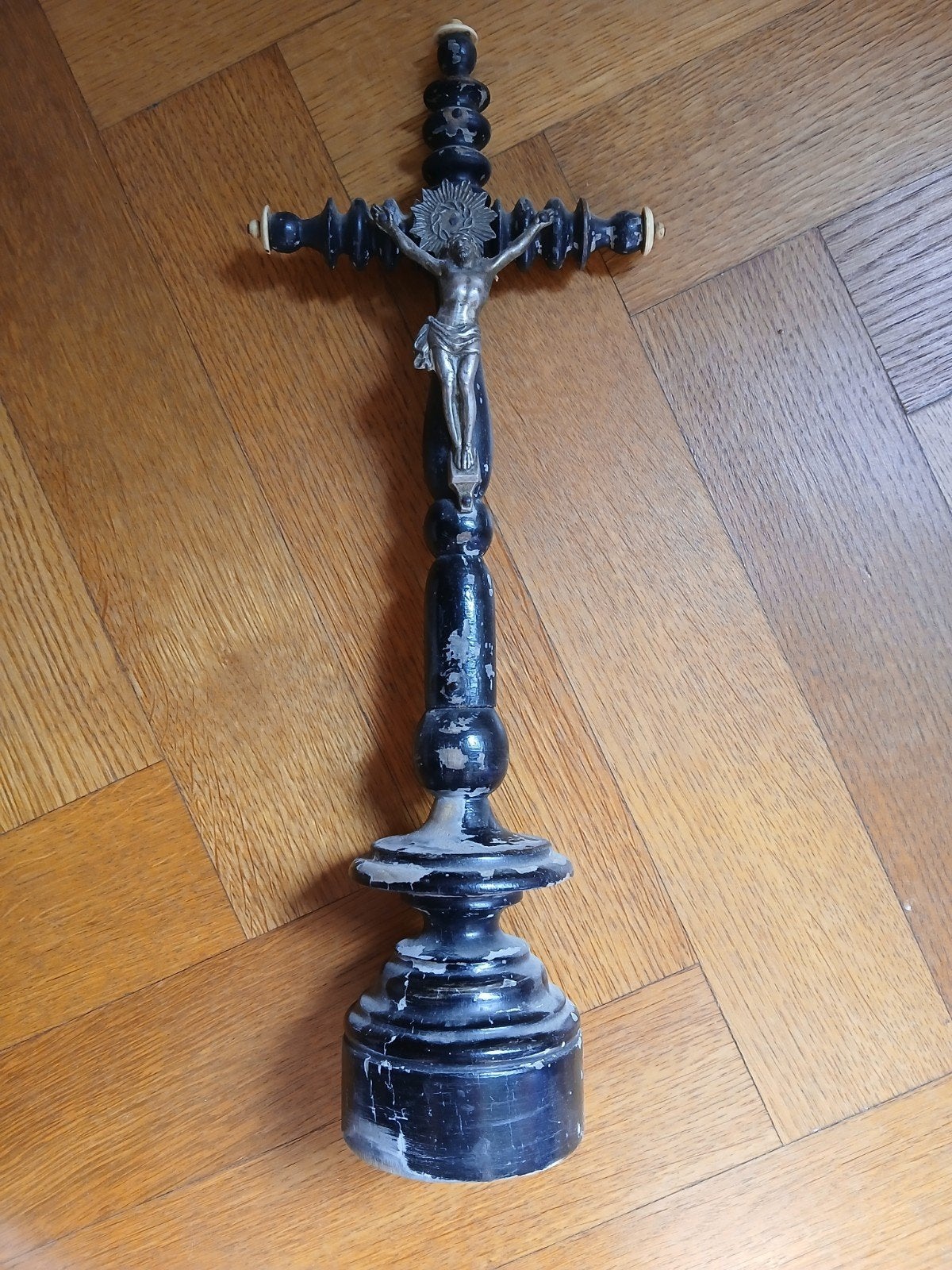 Crucifix en bois et en métal 36 cm, Antiquités & Art, Antiquités | Objets religieux, Enlèvement ou Envoi