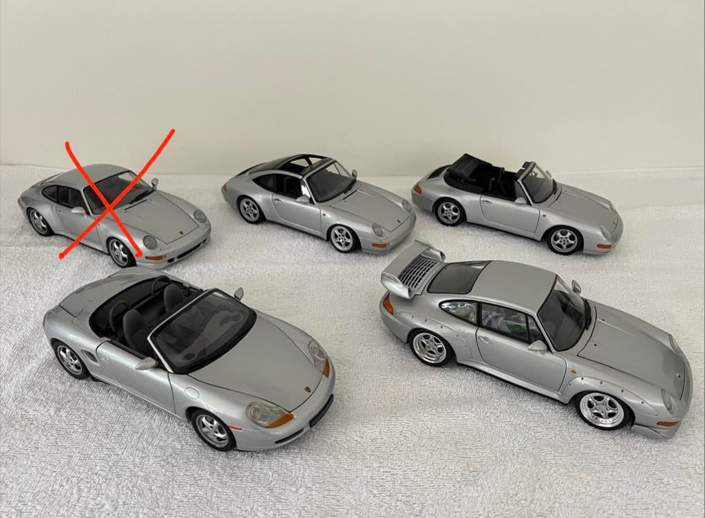 Porsche merk UT models Prijs per stuk = Geen doos meer s, Hobby en Vrije tijd, Ophalen, Zo goed als nieuw