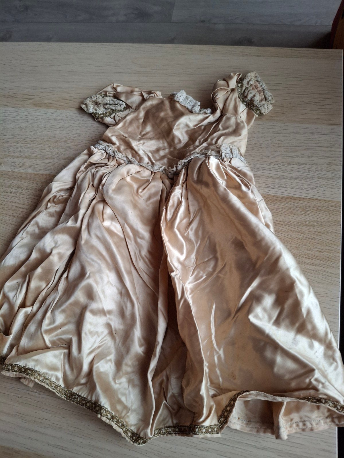 Anciens vêtements pour poupees, Enlèvement ou Envoi, Vêtements