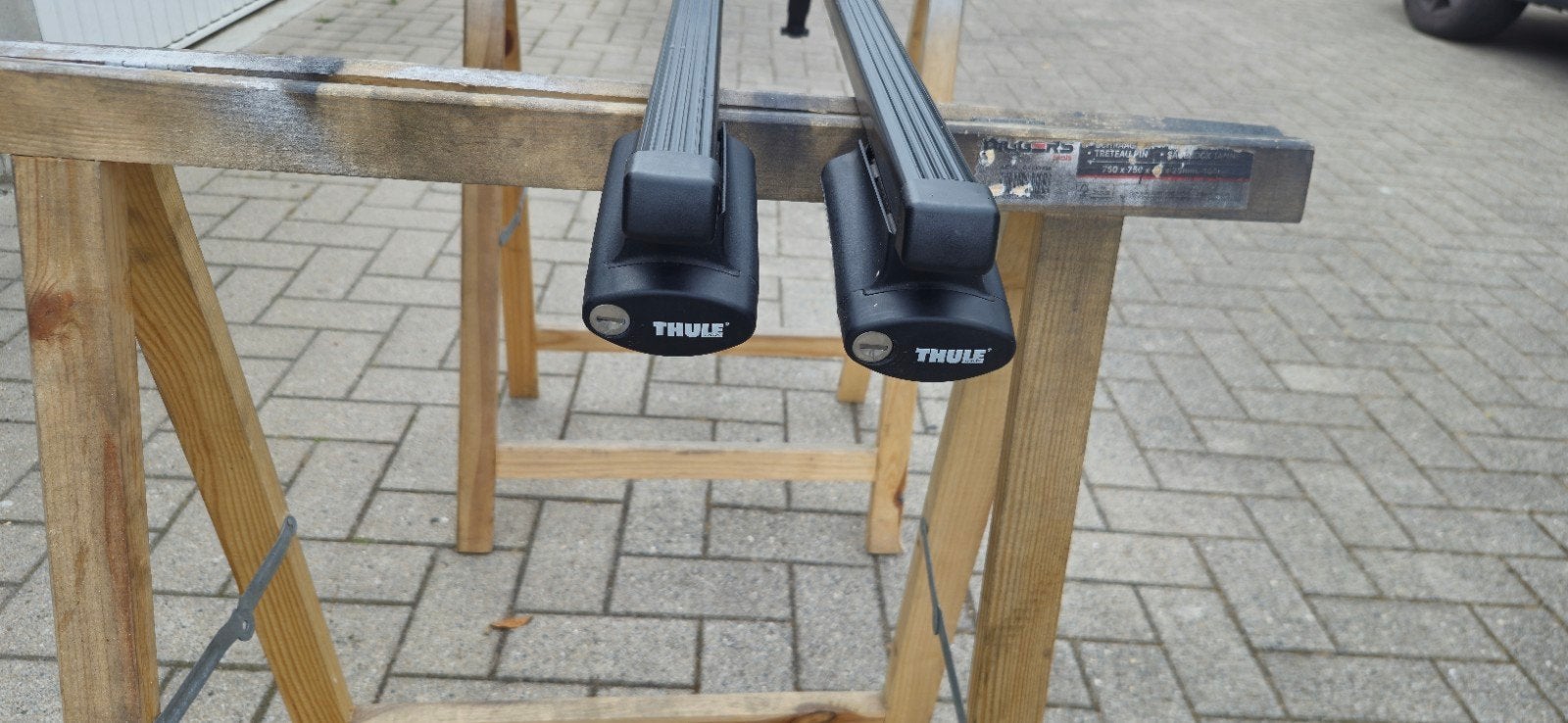 Dakdragers Thule voor auto met open dakrails, Enlèvement