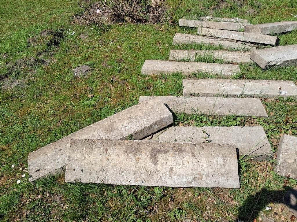 betonnen boordsteen, Ophalen, Blok, 25 cm of meer, Zo goed als nieuw