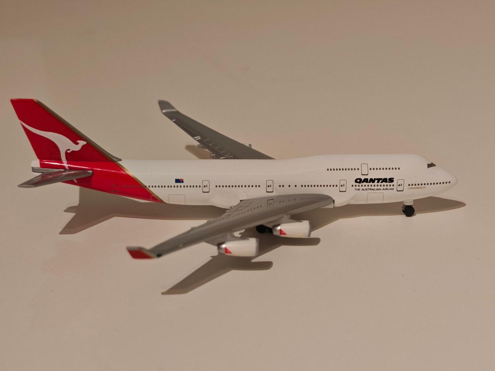 Qantas Boeing 747-400 1:500 (Vintage - No Reg) - Geen Inlay, Verzamelen, Luchtvaart en Vliegtuigspotten, Ophalen of Verzenden