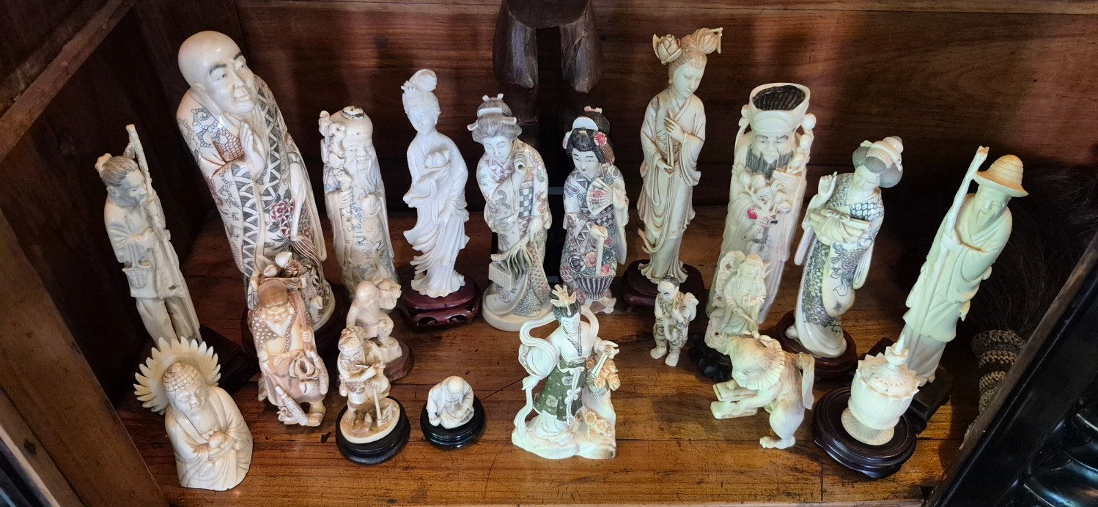 Collectie 20 okimonos okimono netsuke inro beeld sculptuur, Ophalen of Verzenden, Beeld, Gesneden